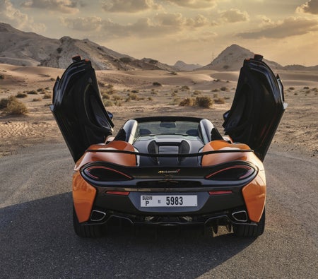 Location McLaren 570S Spyder 2019 dans Dubai